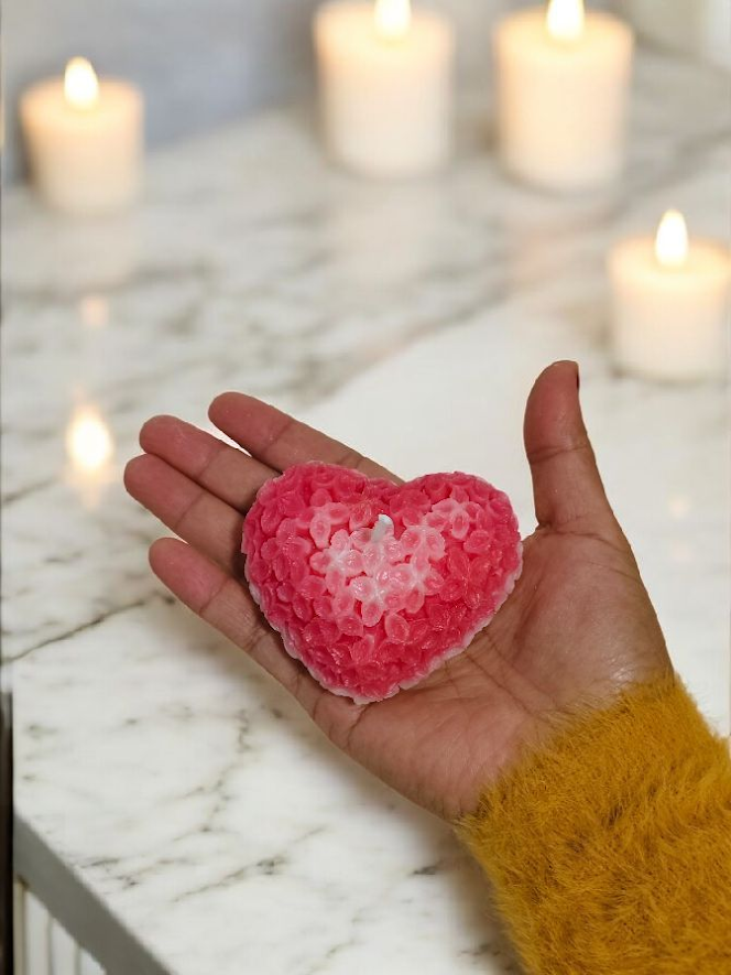 Heart Scented Candle – Romantic Gift & Elegant Home Décor