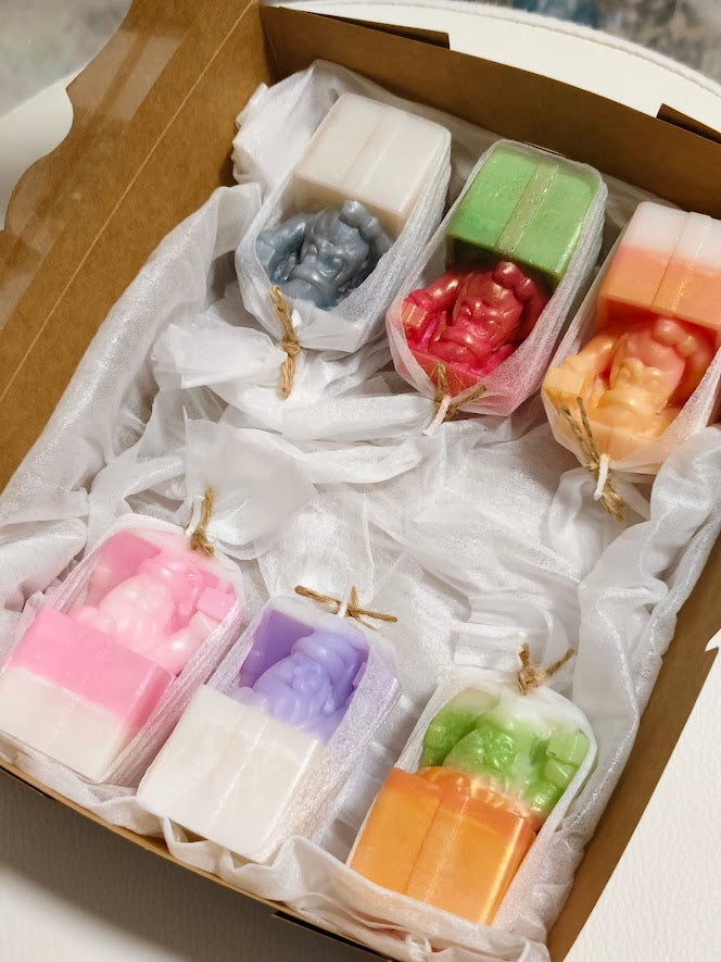 New  Luxury Santa Christmas Candle Collection – 6 Handcrafted Pcs