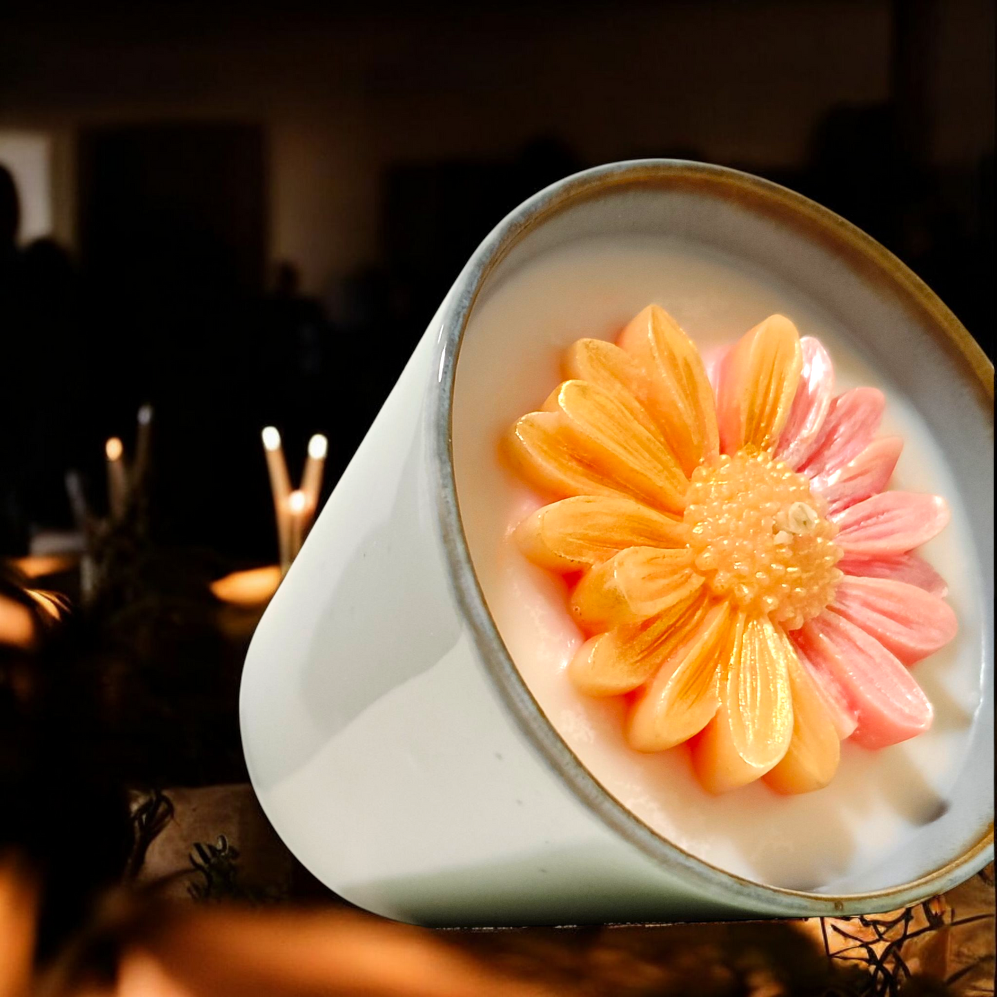 Daisy Flower Design Scented Jar Candle – Soy Wax